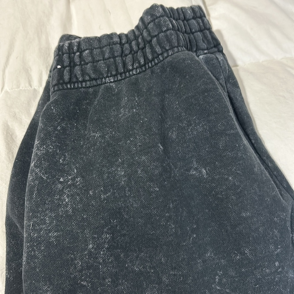 Nike Sweatpants - Picture 2 of 4